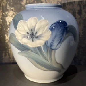 Royal Copenhagen Vase With Flowers & Butterflies No. 2565